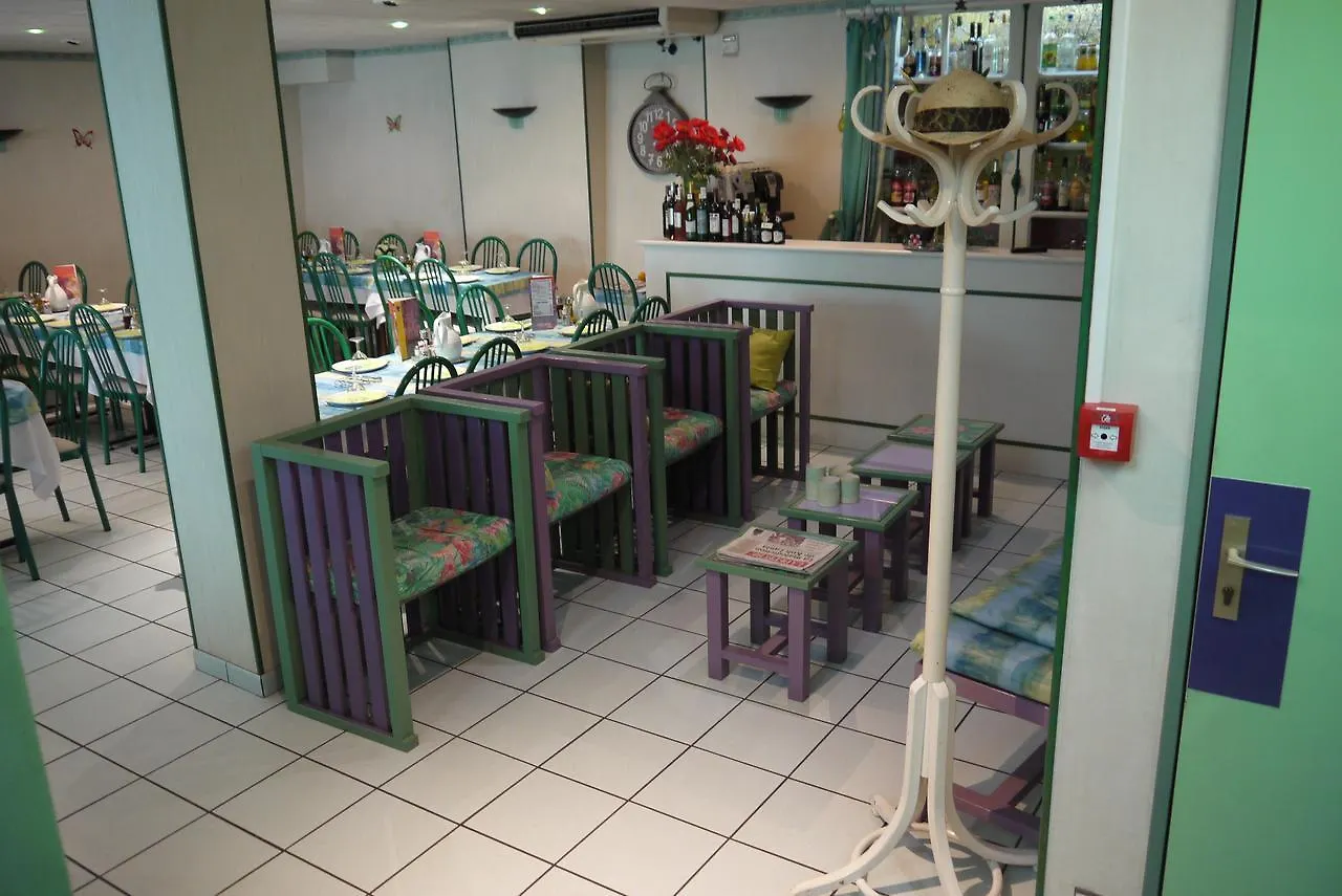 Hotel Saint-Charles Lourdes