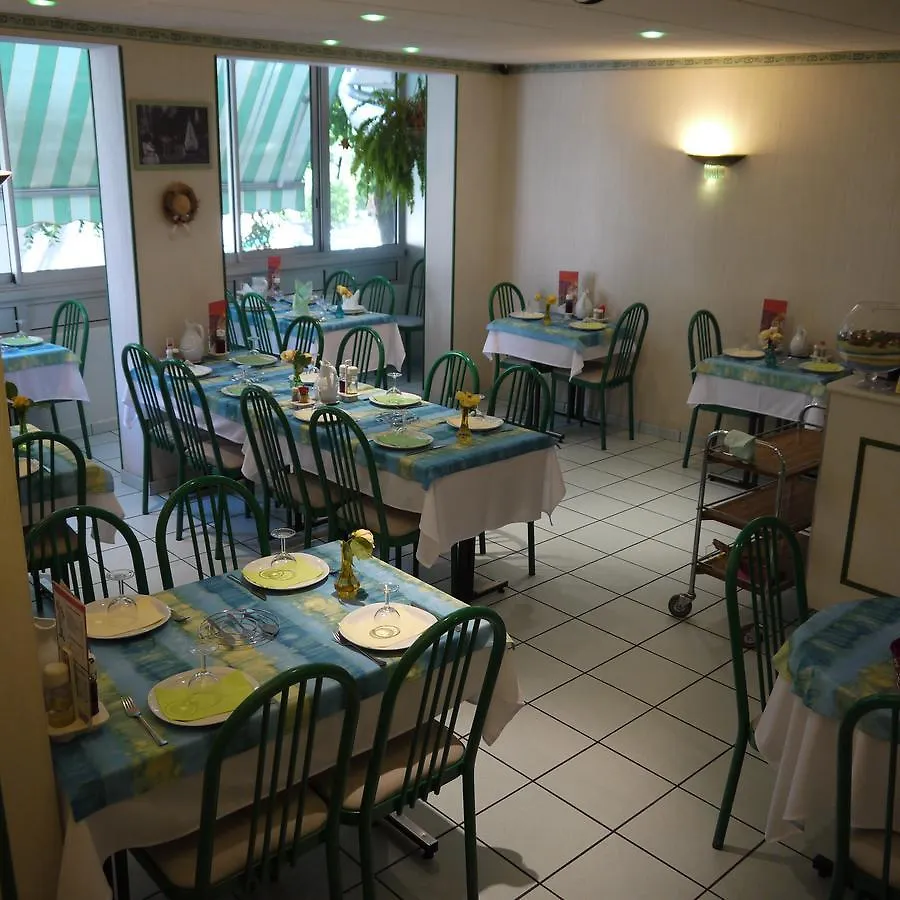 Hotel Saint-Charles Lourdes 2*,  France